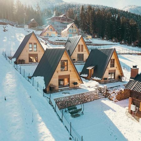 Villa Route Rugove Печ Екстериор снимка