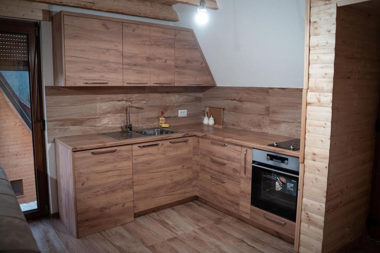 Villa Route Rugove Печ Екстериор снимка
