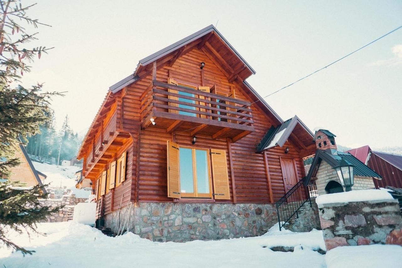 Villa Route Rugove Печ Екстериор снимка