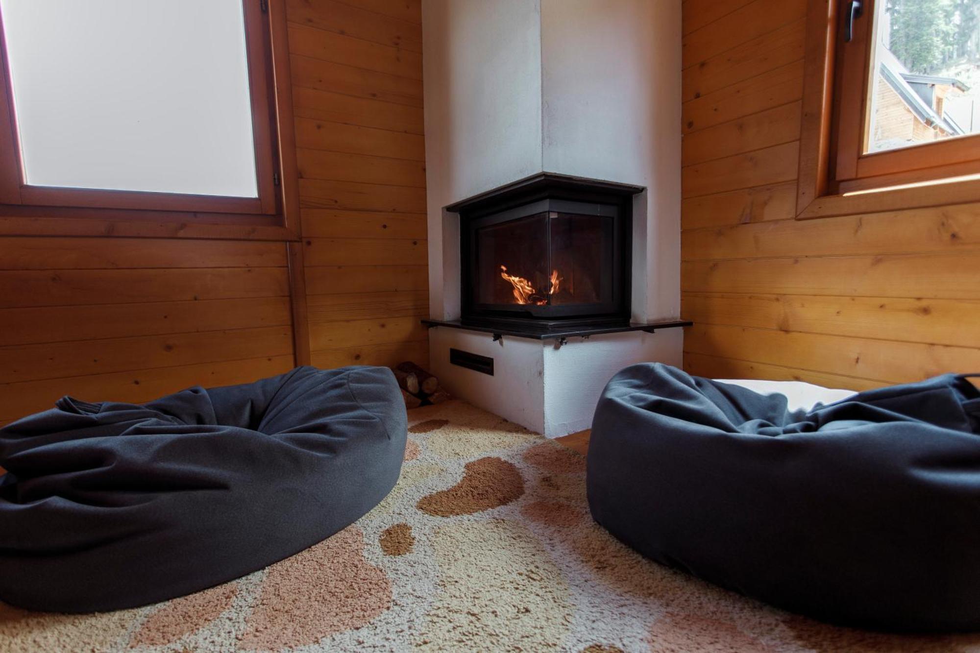 Villa Route Rugove Печ Стая снимка