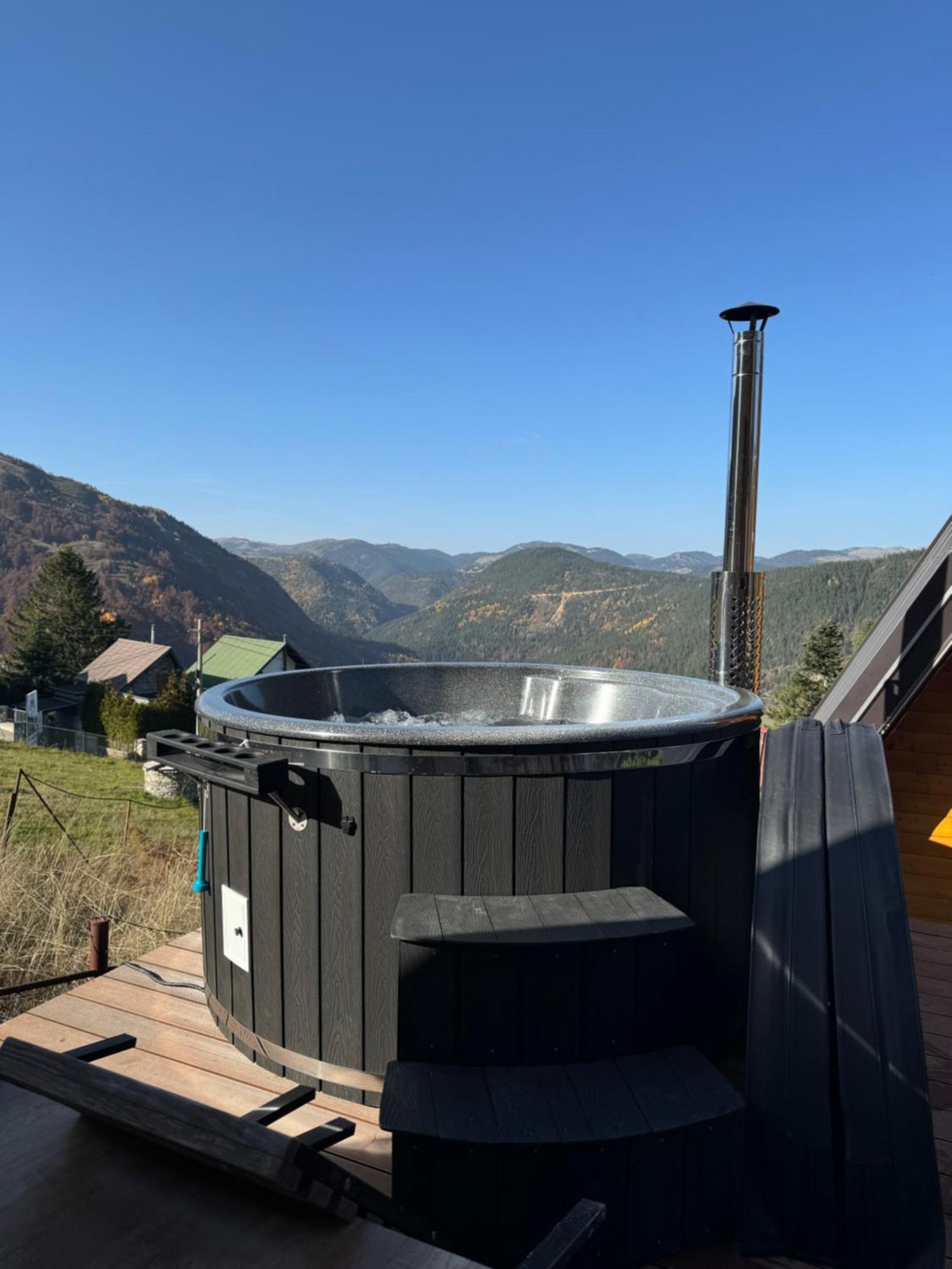 Villa Route Rugove Печ Екстериор снимка